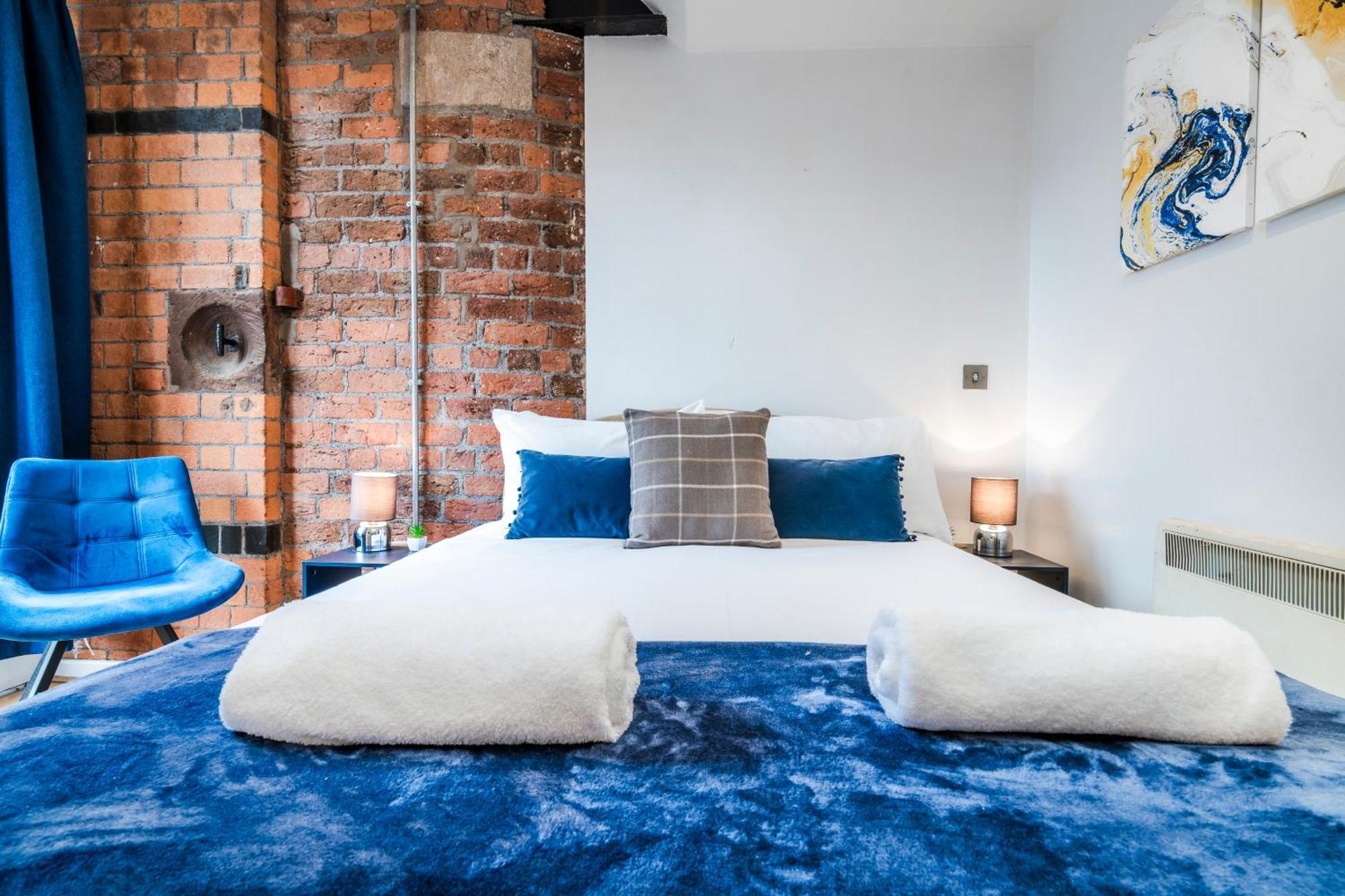 Cavern Quarters: City Centre Apartment by Garudy Serviced Apartments Liverpool Exterior photo