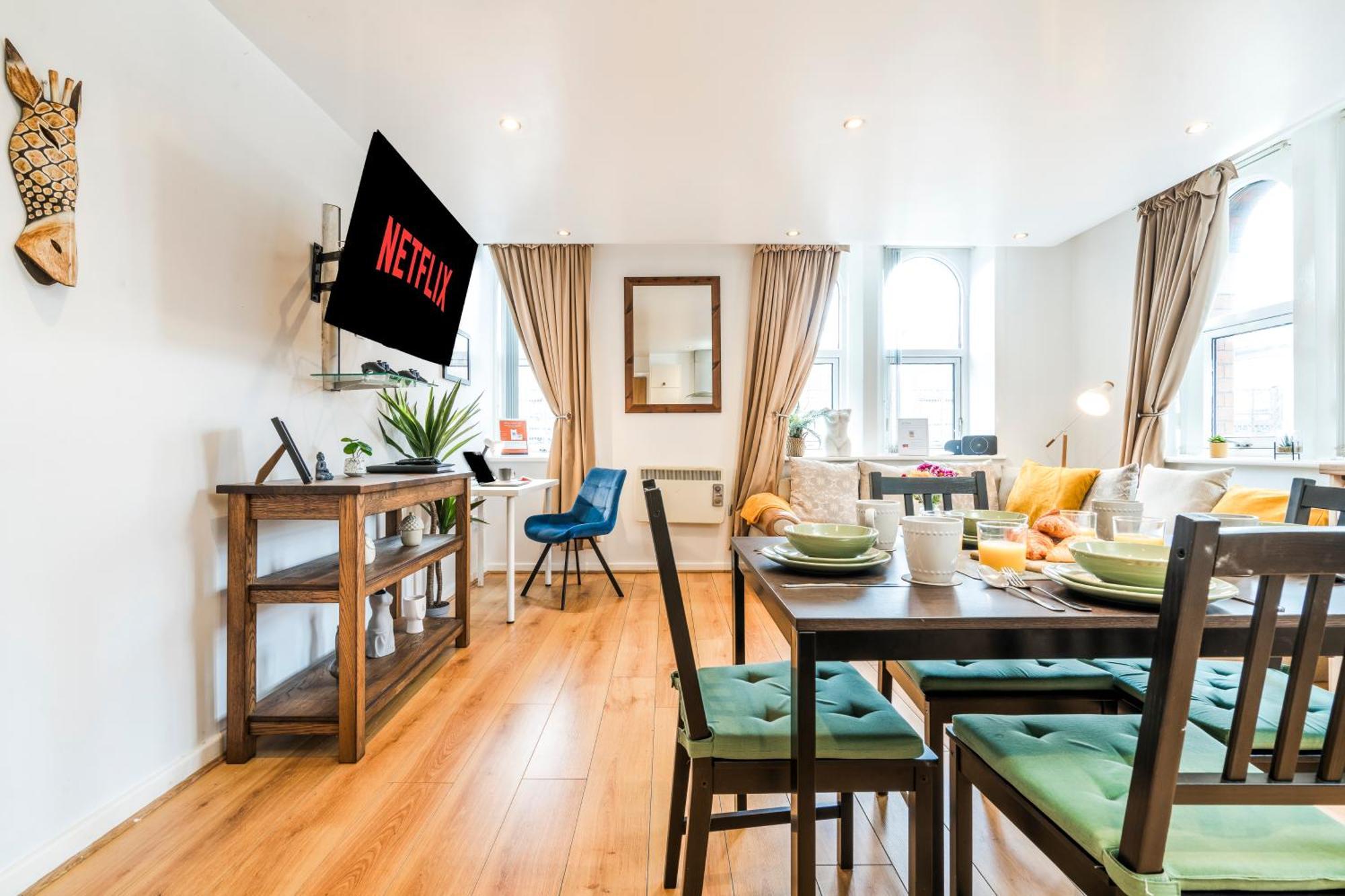 Cavern Quarters: City Centre Apartment by Garudy Serviced Apartments Liverpool Exterior photo