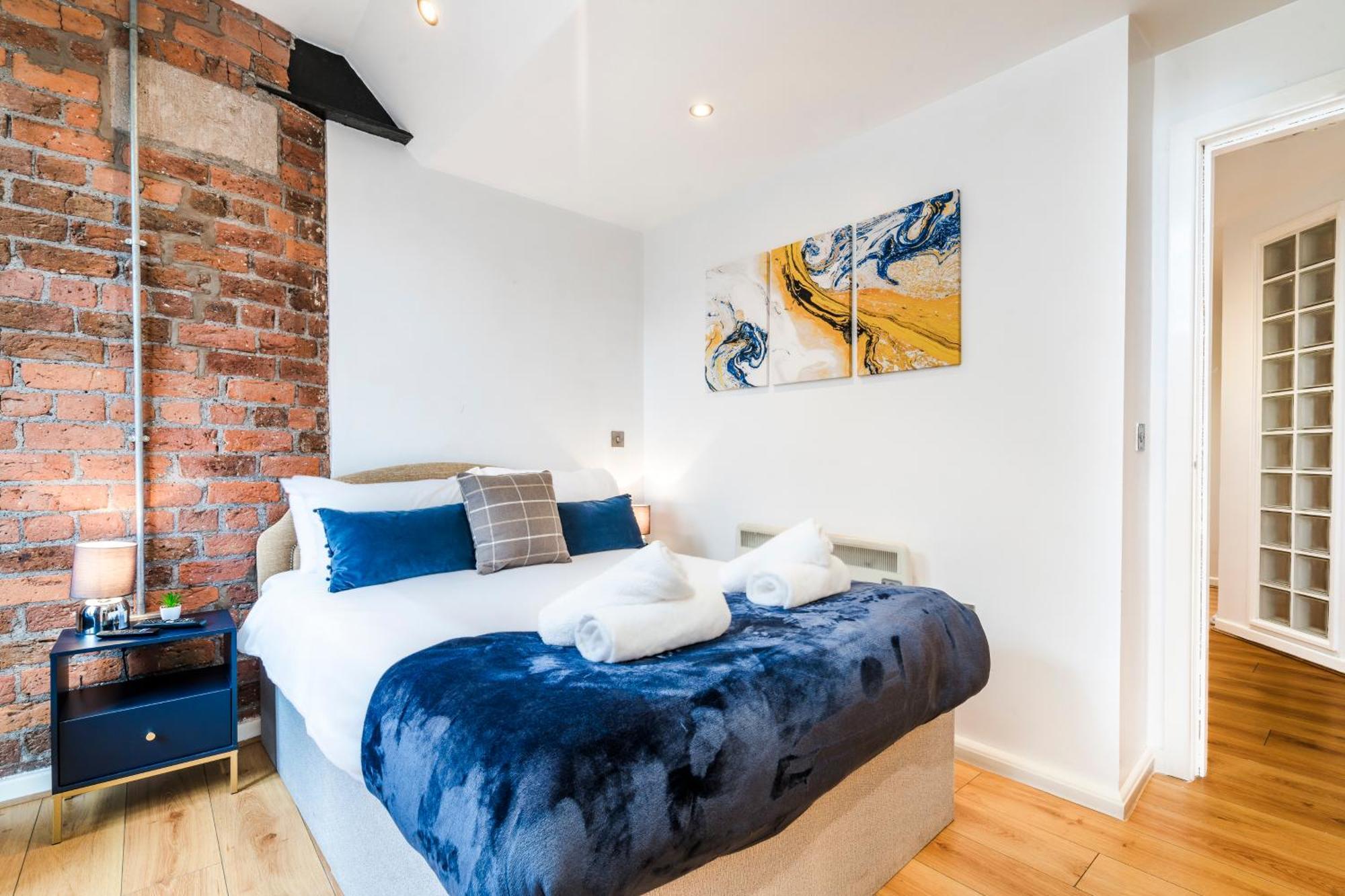 Cavern Quarters: City Centre Apartment by Garudy Serviced Apartments Liverpool Exterior photo