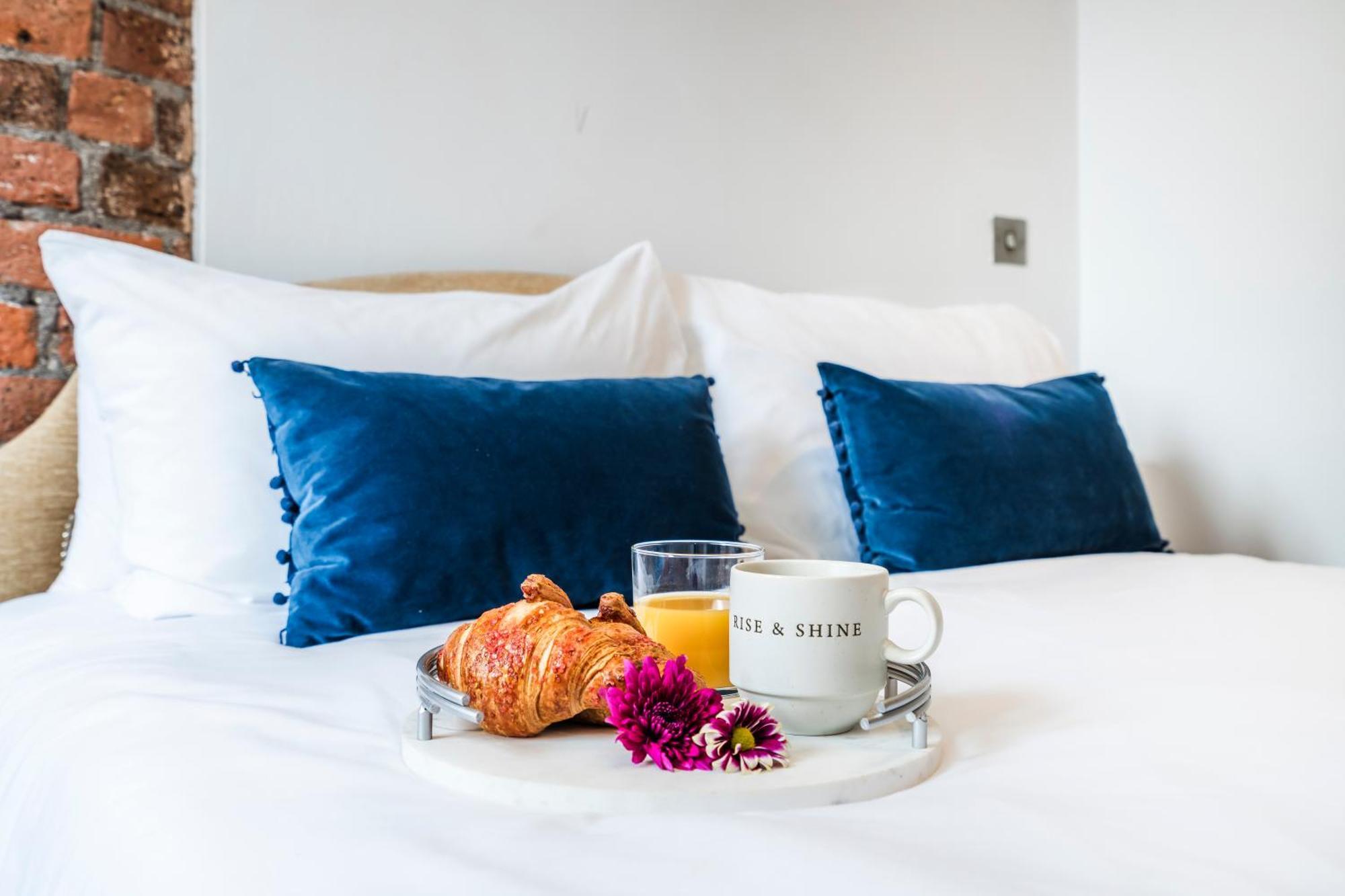 Cavern Quarters: City Centre Apartment by Garudy Serviced Apartments Liverpool Exterior photo